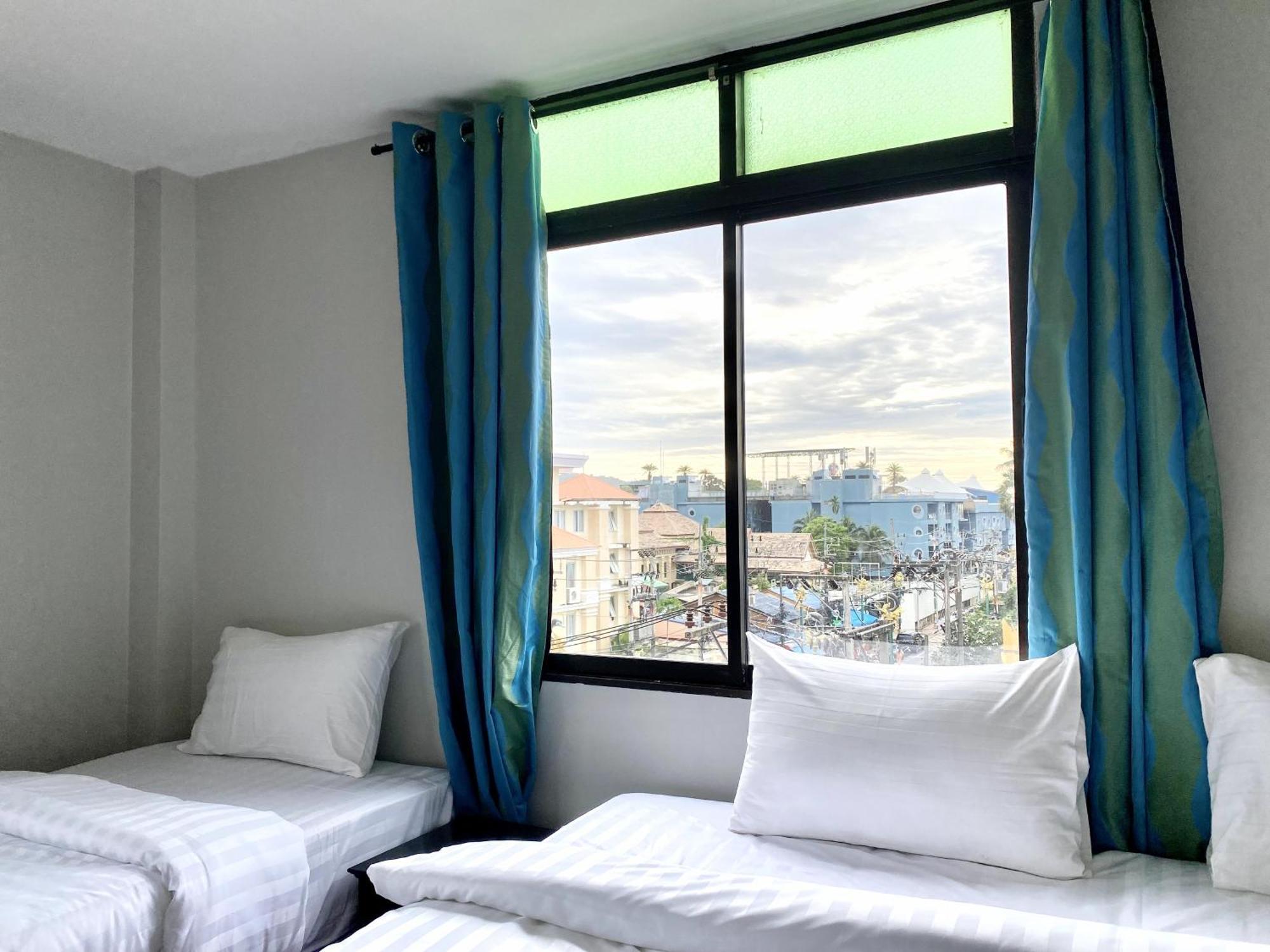 Beachwalk Minotel Patong Экстерьер фото