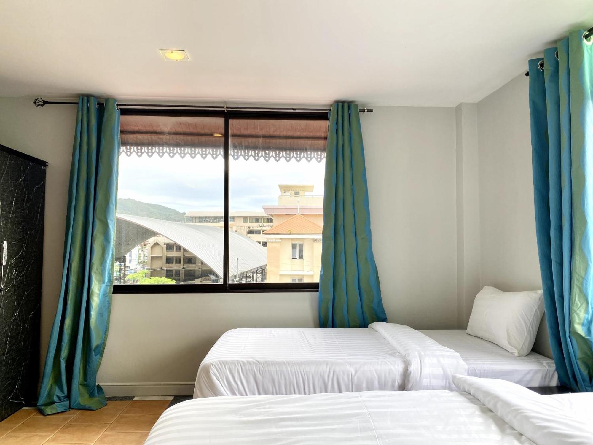 Beachwalk Minotel Patong Экстерьер фото