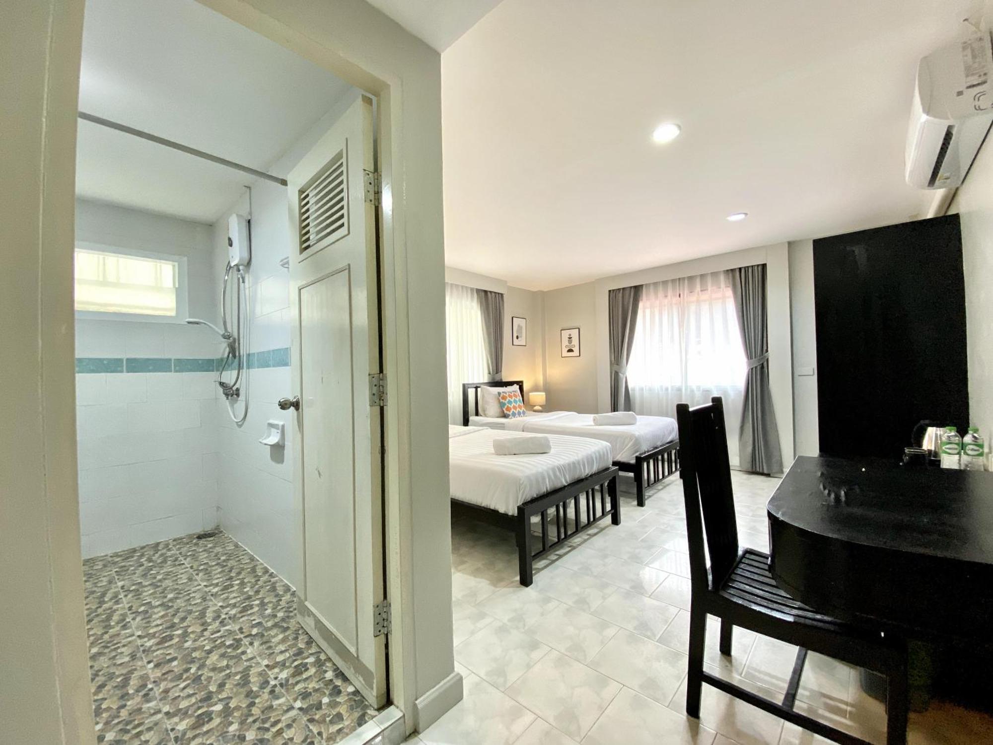 Beachwalk Minotel Patong Экстерьер фото