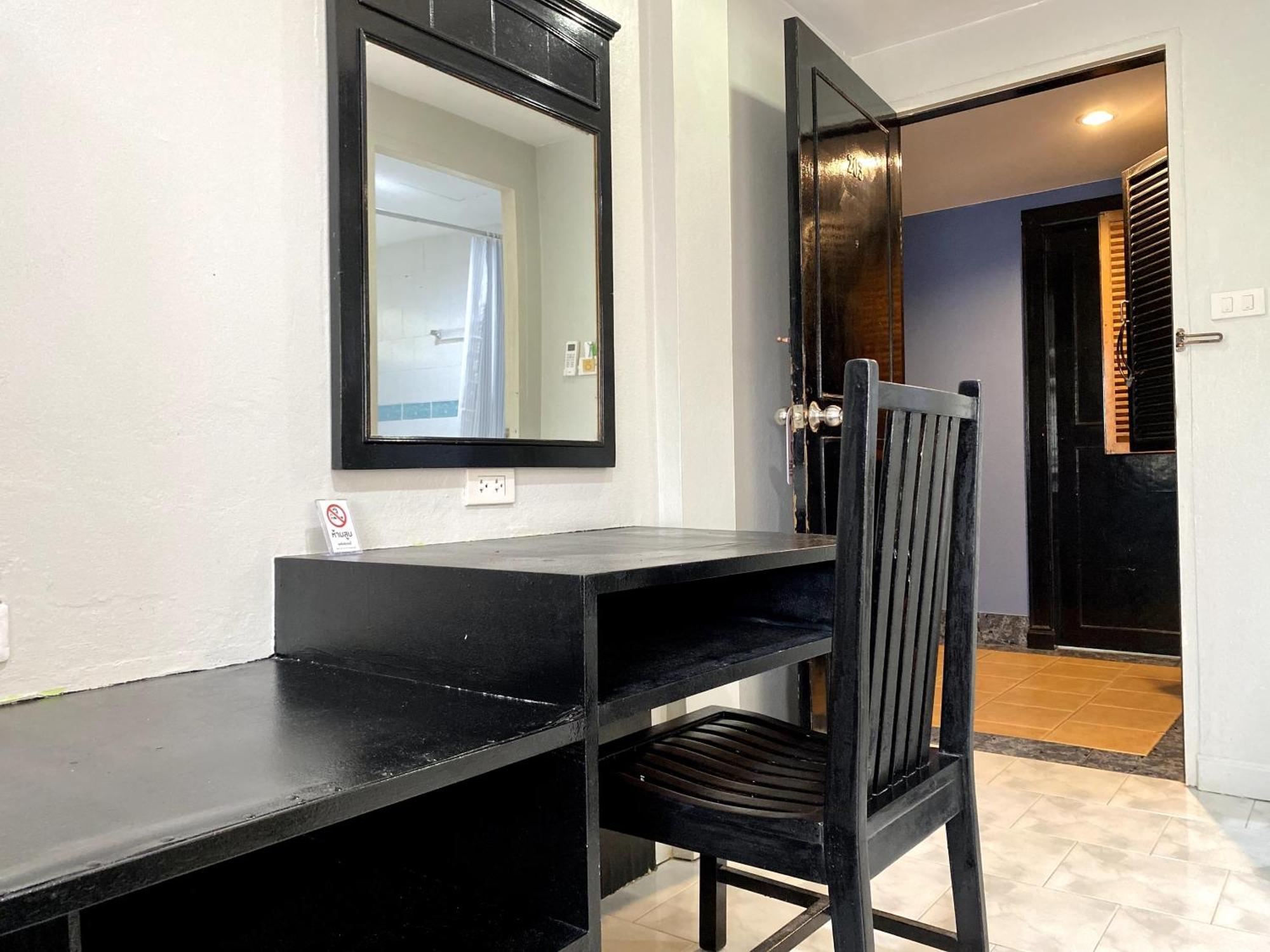 Beachwalk Minotel Patong Экстерьер фото