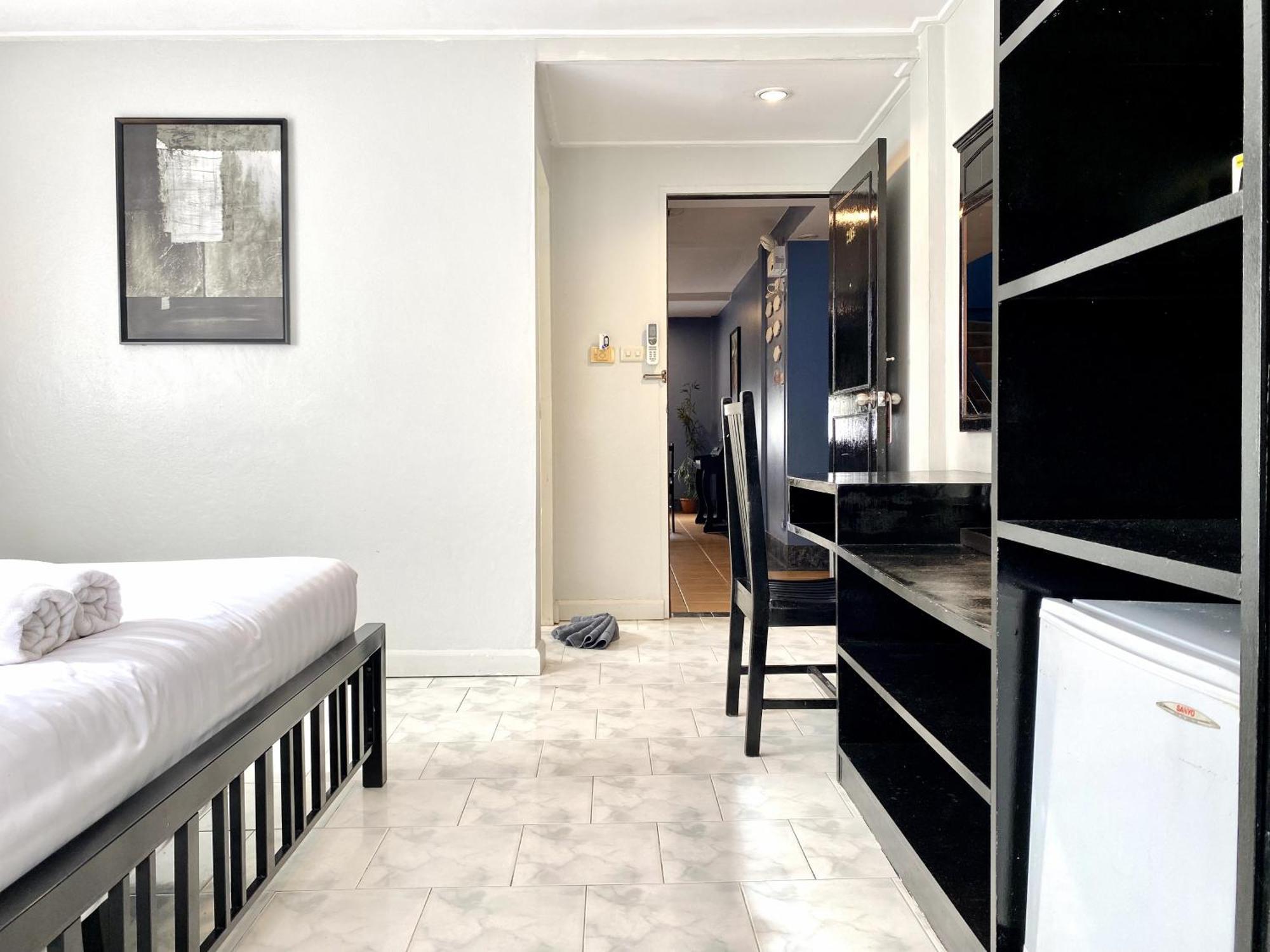 Beachwalk Minotel Patong Экстерьер фото