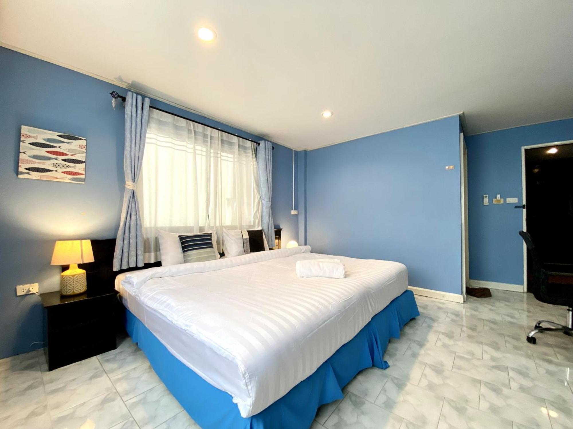 Beachwalk Minotel Patong Экстерьер фото