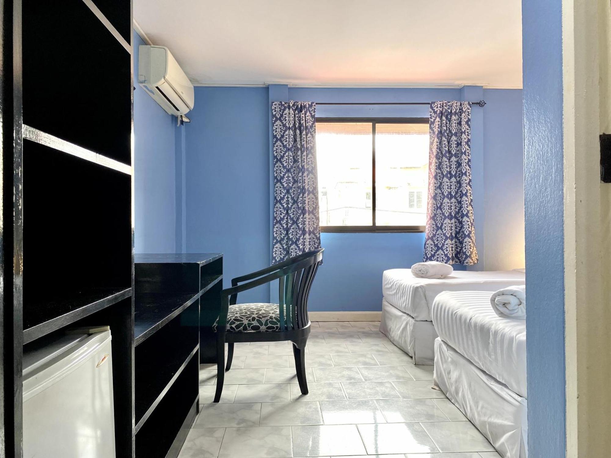 Beachwalk Minotel Patong Экстерьер фото