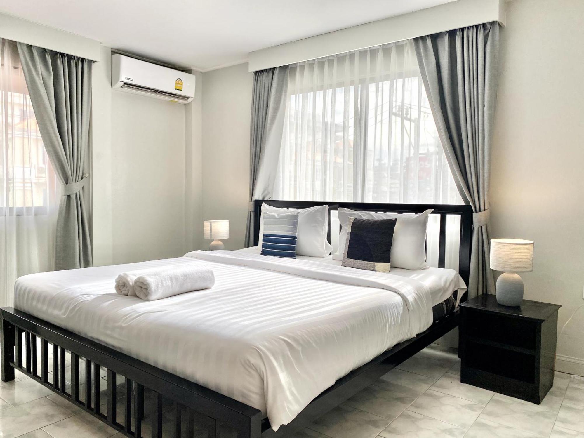 Beachwalk Minotel Patong Экстерьер фото