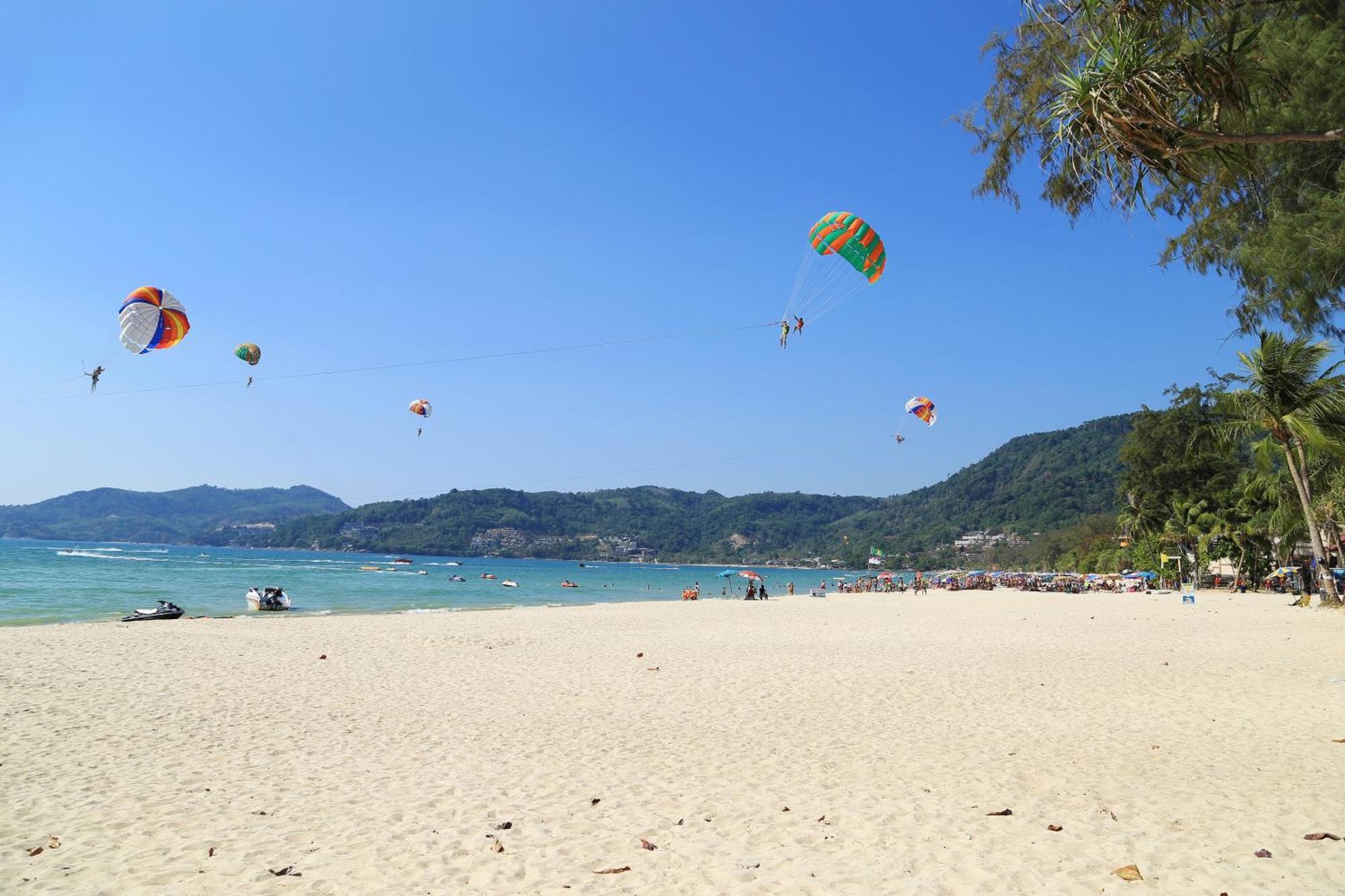 Beachwalk Minotel Patong Экстерьер фото
